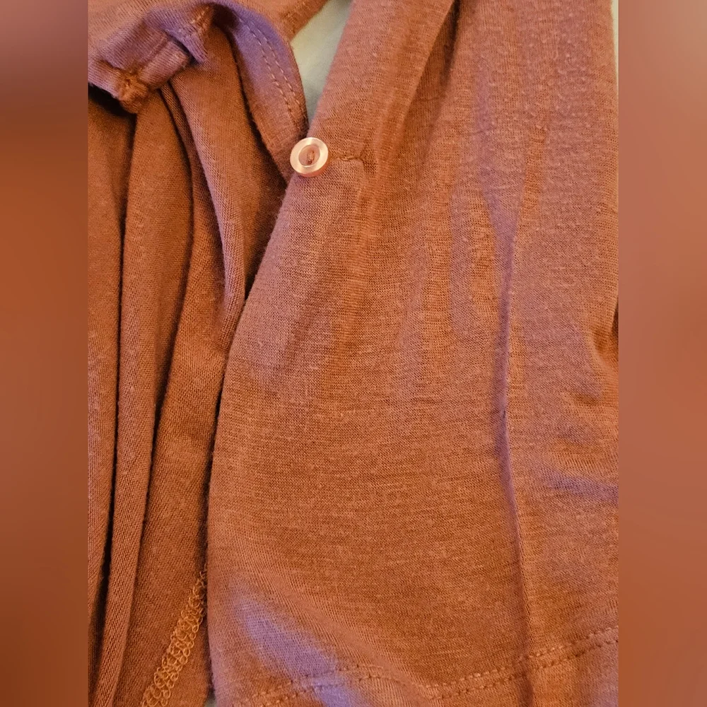 💵3/$20 Pink Rose Lightweight Mauve Button UpShirt - Picture 10 of 15